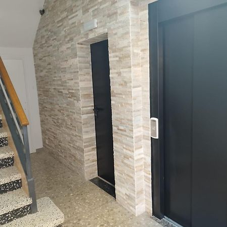 Apartaments Ixa Manresa Exterior photo